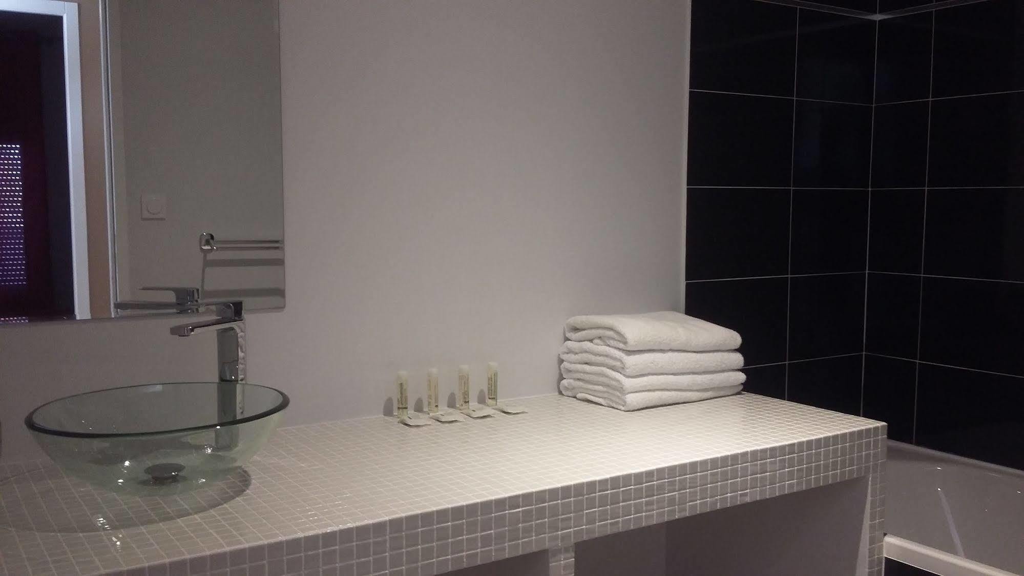 Appart'Hotel Et Chambres Essentiel Spa آرْلْ المظهر الخارجي الصورة